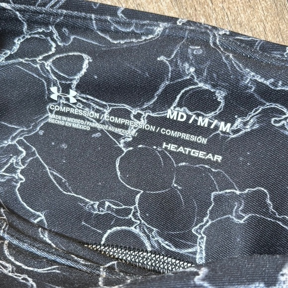 Under Armour Black and Gray Patterned Compression HEATGEAR Leggings Size Medium - Picture 2 of 5